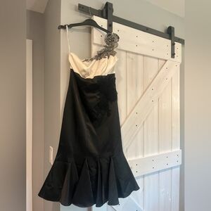 Karen Millen Black and White Floral Dress